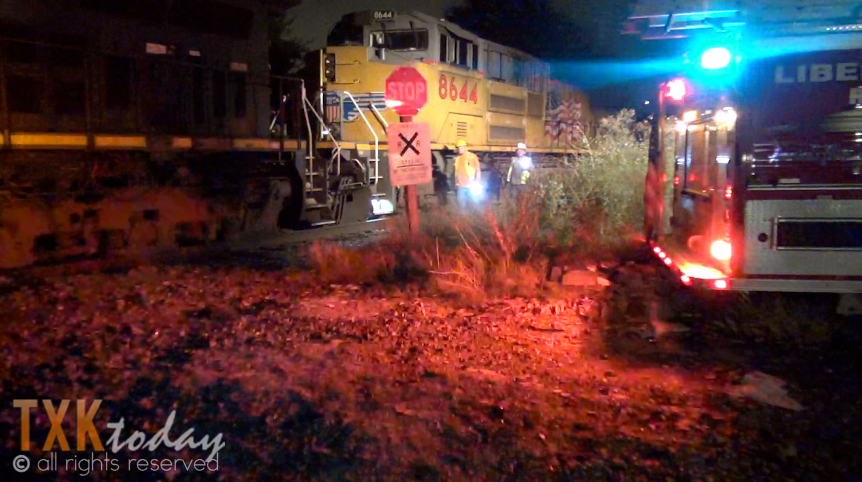 Single Vehicle Car Wreck Derails 10+ Train Cars at 369 & Finley