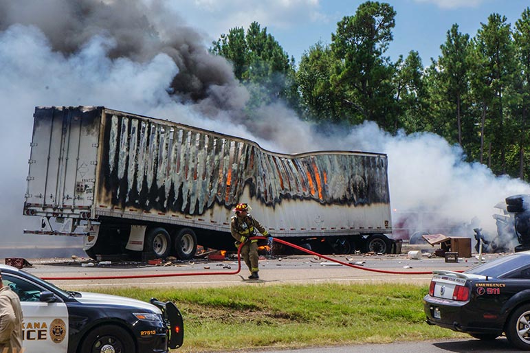 [official Update] Head On Accident With 18 Wheeler Kills Two I 30 W At