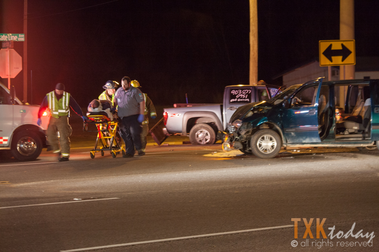 Wreck Blocks Highway Southbound Lanes Texarkana Today