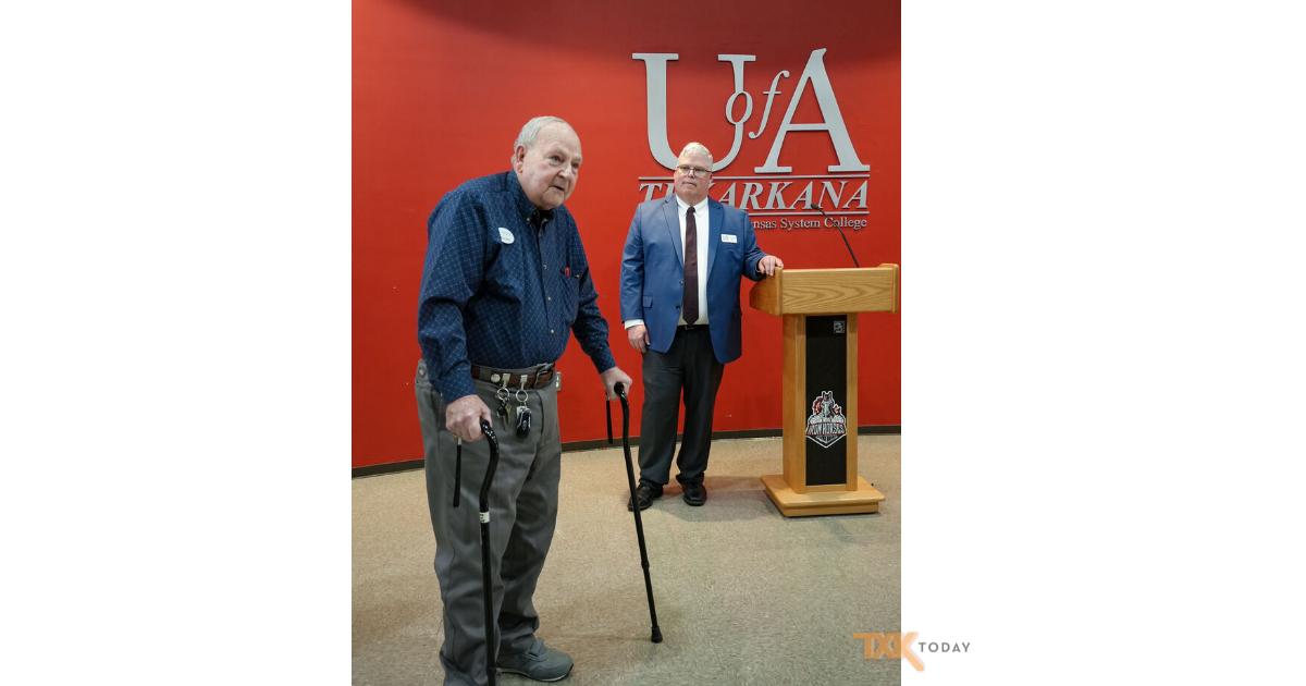 Texarkana Man Gifts $70,000 to UAHT for Pioneer Families Scholarship