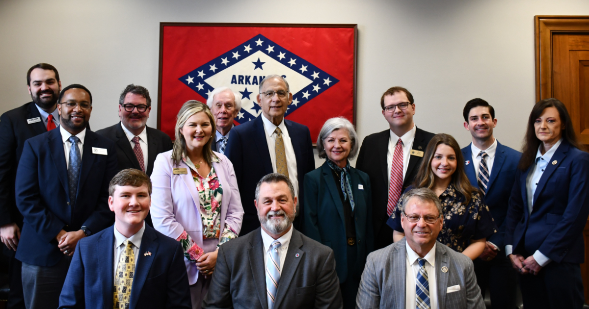 Senator Boozman Meets with Texarkana Chamber Leaders in Washington, D.C.