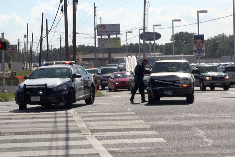 3 Car Wreck College and Summerhill Texarkana Today