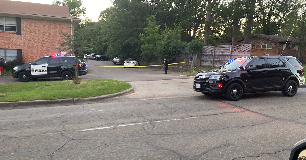 Police investigating shooting at College Park Apartments Texarkana Today