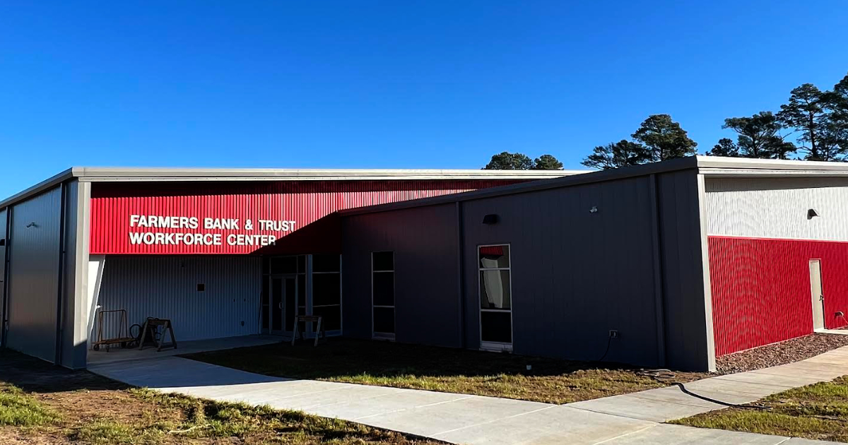 New UA Texarkana Farmers Bank & Trust Workforce Center Open for Classes