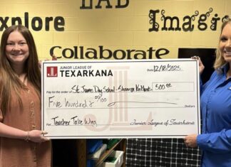 Junior League of Texarkana awards more than $5,000 to local teachers