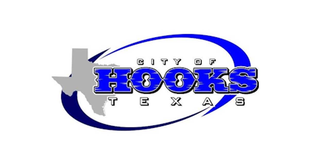 Hooks police chief suspended with pay pending investigation; council names acting chief