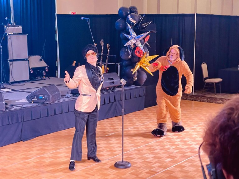Kim and Jeff Grantz perform Hound Dog at Jeans & Bling
