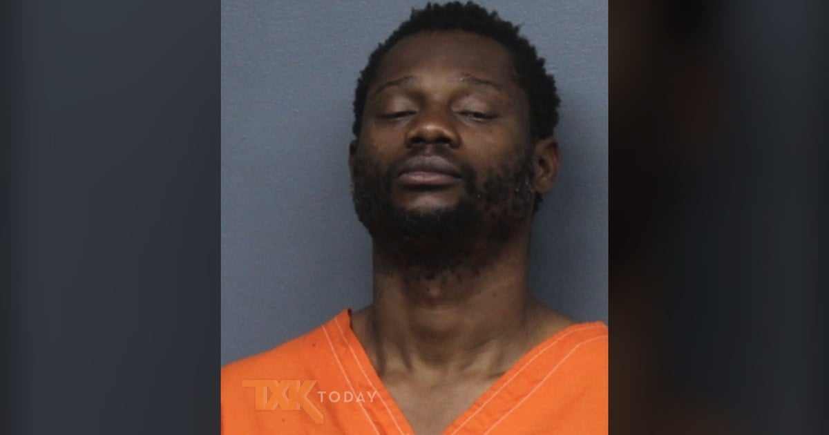 Booking photo of Marcus Redon Leslie